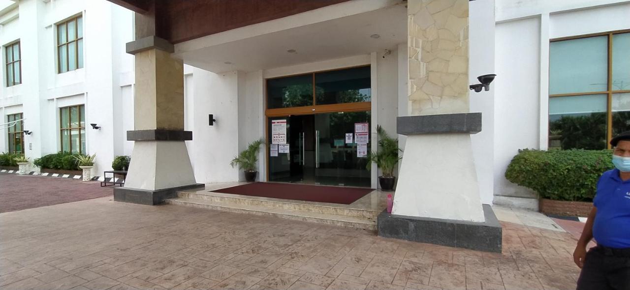 Port Dickson Private Unit Chalet Dış mekan fotoğraf